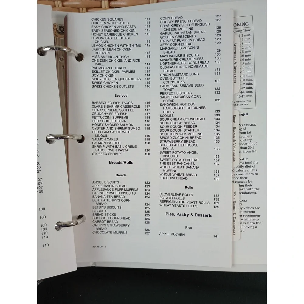 Walnut Grove Cookbook Hurdle Mills, NC 2000 Binder United‎ Methodist Church